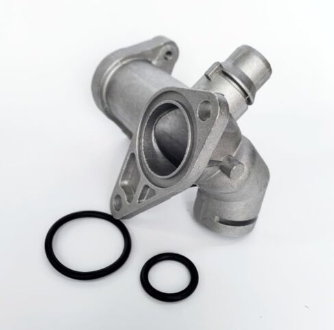 الألومنيوم المبرد موصل الخرطوم المحملة 058 121 132 لأودي A6 C5 VW Passat B5 - سخان خرطوم الأنابيب 3-Way / 4-Way محول استبدال in Kuwait