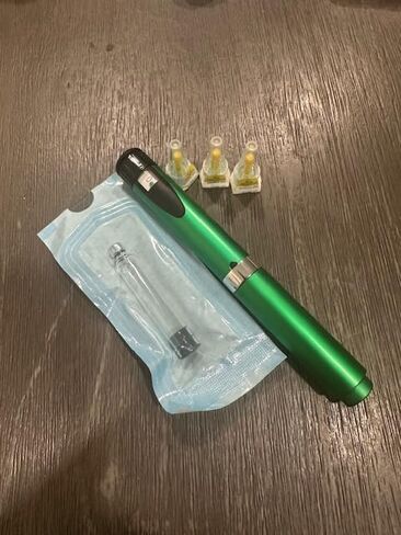 V2 Reusable Research Peptide Injector Turquoise Color plus 2 Empty Cartridges in Saudi Arabia