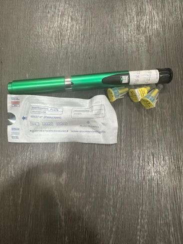 V2 Reusable Research Peptide Injector Turquoise Color plus 2 Empty Cartridges in Saudi Arabia