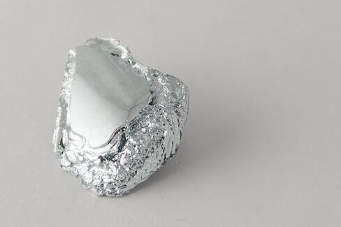 Gallium Metal 50 Grams - Melting Metal Gift - 99.99% Pure Gallium - Excellent for DIY Experiments! in Saudi Arabia