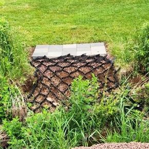 Heavy-Duty Geogrid Paver Base Stabilizer, 5cm Thick Honeycomb Gravel Support for Patios & Yards, 9.8ft x 9.8ft Ground Reinforcement System in Kuwait