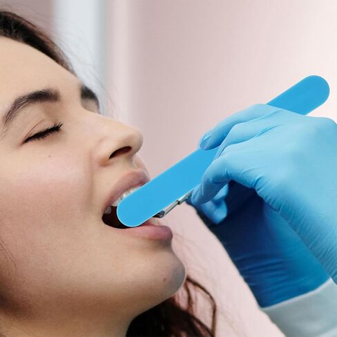 POPETPOP 25 Pack Tongue Depressors, Sturdy Plastic Tongue Scrapers for Oral Cavity Diagnostic, Reusable Flavored Depressors with Smooth Edge for Medical Laboratory Use (Blue) in Kuwait