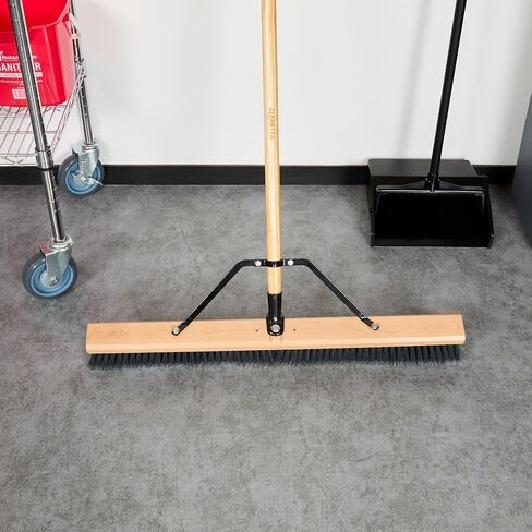 أدوات المطاعم - رأس المكنسة فقط: رأس مكنسة Clean Tek الاحترافية مقاس 30 بوصة، أداة تنظيف دفع شديدة التحمل - يُباع المقبض والدعامة بشكل منفصل، شعيرات بلاستيكية متوسطة الحجم، خشبية، للاستخدام التجاري in Saudi Arabia