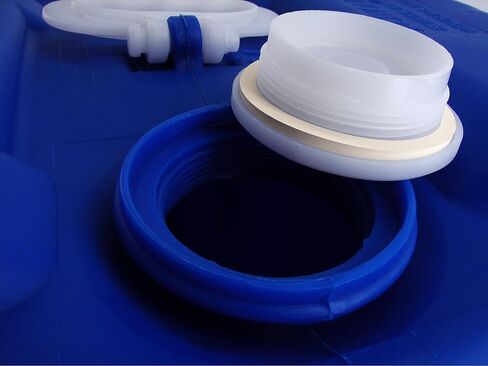 أسطوانة تخزين مياه الطوارئ سعة 15 جالون، أزرق - جديد! - محاصر! in Kuwait