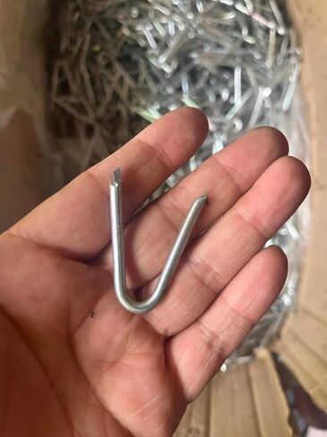 210 pcs Steel Wire Fencing Staples, U Fence Staples, 0.98" inch Galvanized Steel Fence Staple Nails, Heavy Duty U-Shaped Fasteners Nails for Wood and Barbed Wire Fencing in Saudi Arabia