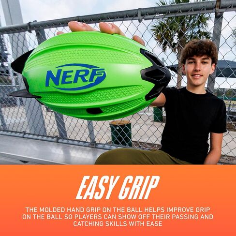 كرة قدم NERF Vortex Rocket Foam - كرة قدم NERF Vortex Rocket Foam للرمي لمسافات طويلة - تصميم 2 في 1 - رمي حلزوني وأهداف ميدانية للركل - زعانف ذيل مدمجة in Saudi Arabia
