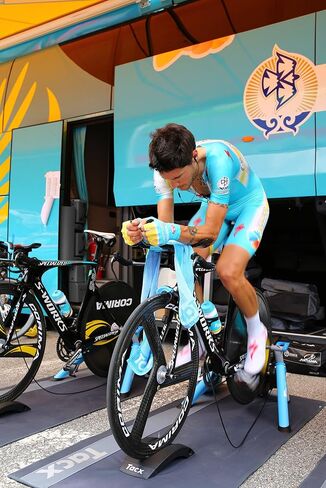 Tacx Booster Training Base in Kuwait