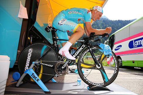 Tacx Booster Training Base in Kuwait