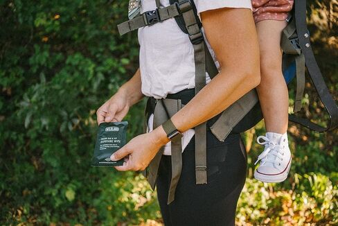 Wildland Poison Oak & Poison Ivy Prevention Wipes | Prevent Rash and Itch Before it Starts | Extremely Effective Urushiol Removal Formula | Lightweight, Individually Wrapped (Box of 12) in Kuwait