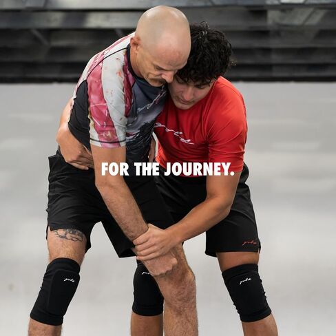 وسادات الركبة BJJ الذهبية للجوجيتسو والمصارعة والفنون القتالية المختلطة - مجموعة من قطعتين (متوسطة) in Kuwait