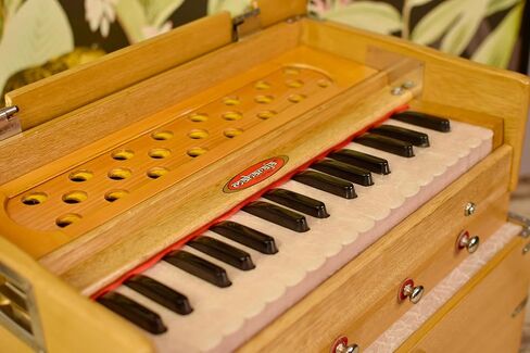 Maharaja Kirtan Harmonium KHF2 | Portable Flight Model | Natural Colour | Professionally Tuned | in USA | Handmade For Yoga & Kirtan | Fits Overhead Compartment in Kuwait