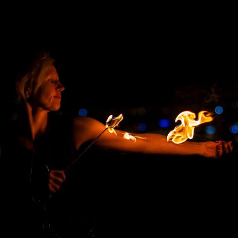 شعلة أكل النار - رأس كيفلر مون بليز منسوج مقاس 1 بوصة - طول 17 بوصة - تُباع بشكل فردي - تنفس النار، البصق، المنفاخ، السيرك، التدفق، دعامة الرقص - للمهرجانات والعروض - من FIRE MECCA in Kuwait