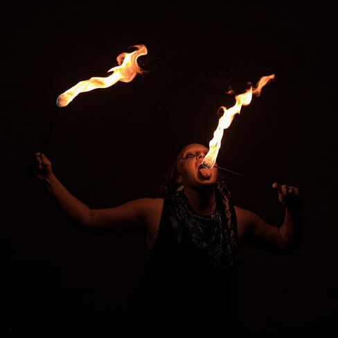 شعلة أكل النار - رأس كيفلر مون بليز منسوج مقاس 1 بوصة - طول 17 بوصة - تُباع بشكل فردي - تنفس النار، البصق، المنفاخ، السيرك، التدفق، دعامة الرقص - للمهرجانات والعروض - من FIRE MECCA in Kuwait