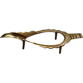 حامل شانخ نحاسي لقشرة المحار مقاس 6.5 بوصة ملحق بوجا تقليدي مصنوع يدويًا للمعبد والمذبح وديكور المنزل | حامل نحاسي صلب للشانخ | استخدام فاستو والعبادة الروحية in Kuwait