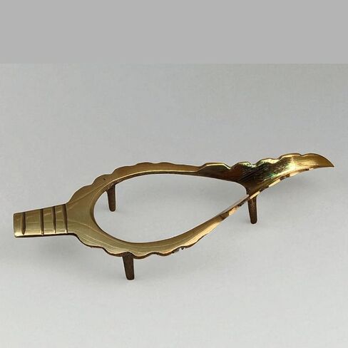 حامل شانخ نحاسي لقشرة المحار مقاس 6.5 بوصة ملحق بوجا تقليدي مصنوع يدويًا للمعبد والمذبح وديكور المنزل | حامل نحاسي صلب للشانخ | استخدام فاستو والعبادة الروحية in Kuwait