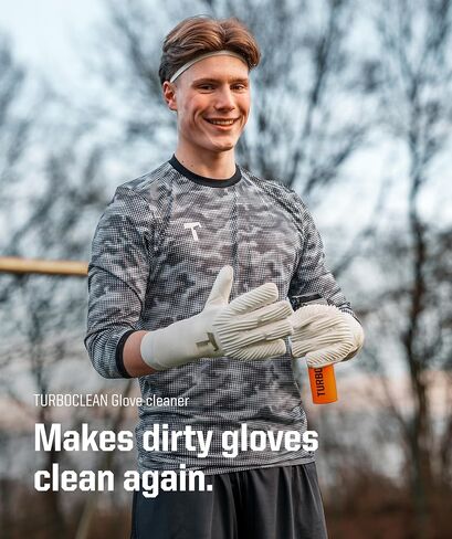 منظف ​​قفازات حارس المرمى T1TAN TurboClean 200 مل – عالي التركيز وصديق للبيئة in Kuwait