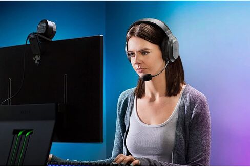 Razer Barracuda X Wireless Multi-Platform Gaming and Mobile Headset: 250g Ergonomic Design (Renewed) in Saudi Arabia