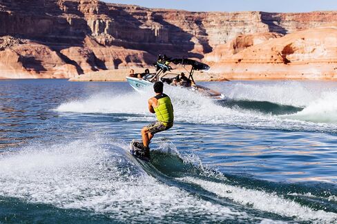 Liquid Force 2026 Trip Wakeboard with Index Size Wakeboard Bindings Package in Saudi Arabia