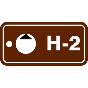 بطاقة قياسية لمصدر الطاقة البلاستيكية "H-2 هيدروليكي" من Accuform TDF502VPM، 1-1/2 بوصة عرض × 3 بوصة طول، أبيض/أسود على بني (عبوة من 5 قطع) in Kuwait