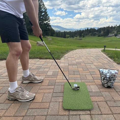 مجموعة BirdieBall Hitting Turf/StrikePad مع 12 كرة جولف محدودة للتدريب على الطيران in Kuwait