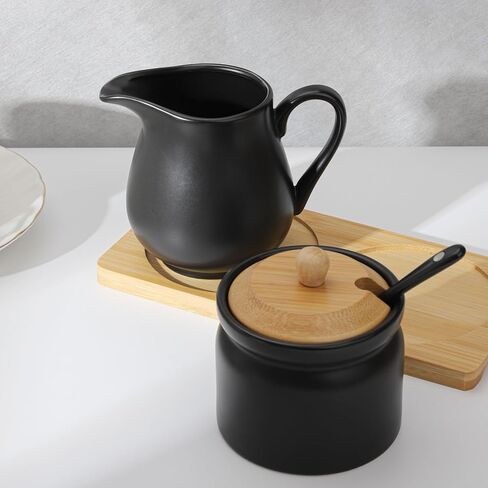 مجموعة السكر والكريمة من السيراميك، وعاء سكر أسود مع غطاء وملعقة، إبريق كريم مع صينية، مجموعة تقديم القهوة والشاي لمكتب المطبخ المنزلي (أسود) in Kuwait
