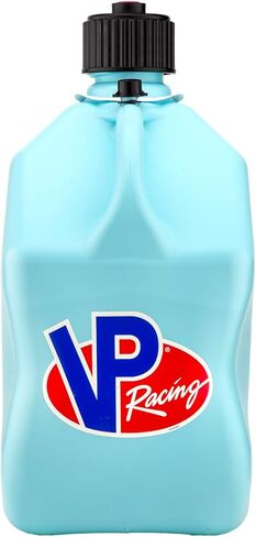 VP Racing 3632-CA، إبريق رياضة السيارات المربع سعة 5.5 جالون مع غطاء ورقبة بخرطوم فاخر مقاس 14 بوصة لإغلاق محكم (4 عبوات) in Saudi Arabia