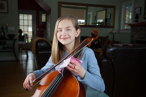 روكين روزين - كلب - روزين كهرماني متوسط ​​للكمان والفيولا والتشيلو | مصنوع يدويًا في الولايات المتحدة الأمريكية | هدية مستدامة وطبيعية بالكامل وصديقة للطلاب ومعتمدة من المعلم in Kuwait