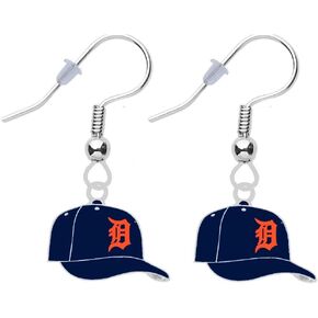 Tigers Cap Earrings Pierced in Kuwait