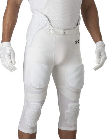 بنطال كرة القدم المتكامل من Under Armour، وحزام كرة القدم المبطن، وبنطلون كرة القدم Gameday، بمقاسات الشباب والكبار in Saudi Arabia