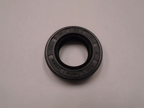 TC 18x32x7 Rotary Shaft NBR Oil/Dust Seal Replaces Hydro Gear 51140 in Saudi Arabia