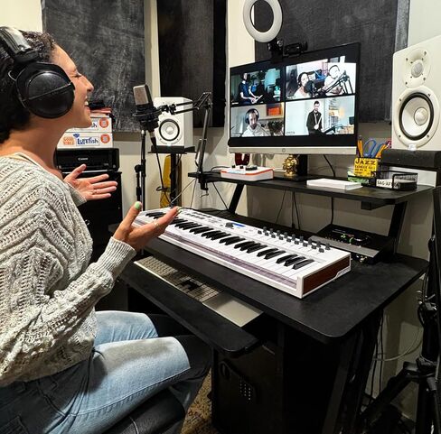 Stream for rehearsing, performing, and jamming online in real time with musicians up to 500 miles away—Low latency, 48k audio, control from any PC/Mac or tablet. in Saudi Arabia