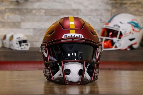 خوذة SpeedFlex متوسطة الحجم من Commanders - مع ملصق مجاني لعلم الولايات المتحدة الأمريكية - شبكة خضراء in Kuwait