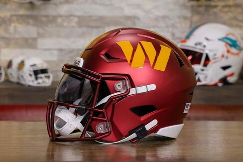 خوذة SpeedFlex متوسطة الحجم من Commanders - مع ملصق مجاني لعلم الولايات المتحدة الأمريكية - شبكة خضراء in Kuwait