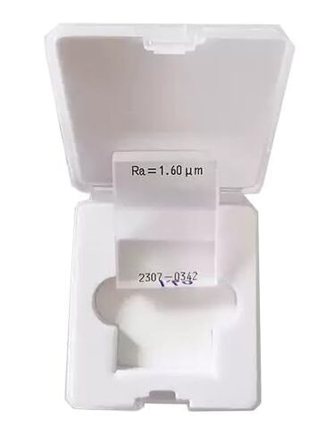 اختبار خشونة السطح كتلة العينة موجة مربعة RA 1.6μm خطوط متعددة النقش كتلة معايرة الخشونة عينة معايرة الخشونة القياسية in Kuwait