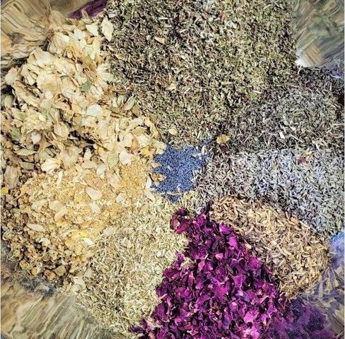 خروج المغلوب | تركيبة مكونة من 10 أعشاب لنوم عضوي 100% | مستخلص عشبي مركز | جذر الناردين، البابونج، بلسم الليمون، الجنجل والمزيد من المعالج بالأعشاب مالك in Kuwait