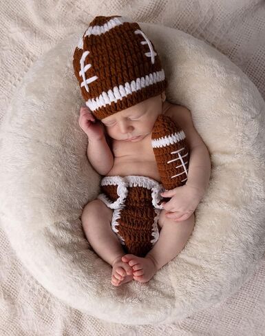 Baby Photography Outfits Crochet Knitted Football Player Outfits Newborn Photo Sports Costume 0-1 Month in Kuwait