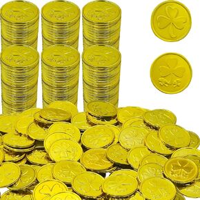 St. Patrick's Gold Plastic Shamrock Coins, 100 Coins 3-Leaf Clover Coin for Party Decoration Favors, Leprechaun, Pirate, Educational & Classroom Learning Activities Party Favor (100 Coins) in Kuwait
