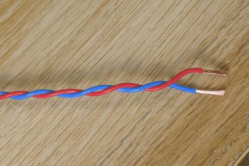 سلك زوج ملتوي باللونين الأحمر والأزرق 20 AWG / 0.5 مم² 10 أمتار كابل ناقل CAN in Kuwait