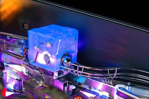 لعبة Stern Pinball Dungeons & Dragons مع جهاز Insider Connected، إصدار مميز من آلة Arcade Pinball in Kuwait