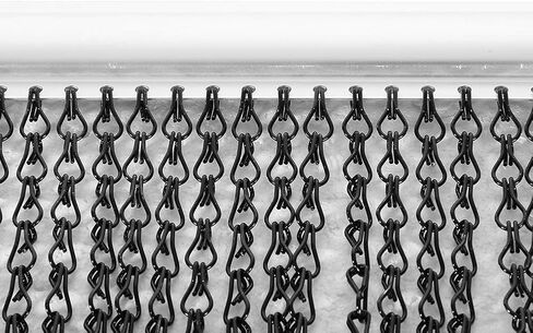 ستارة سلسلة ألومنيوم Qinlorgo، شاشة طيران باب سلسلة كثيفة سوداء للتحكم، مع سطح معالج بالأكسدة لمقسم غرفة المطبخ في متجر المطبخ، 35.4 × 82.7 بوصة in Kuwait