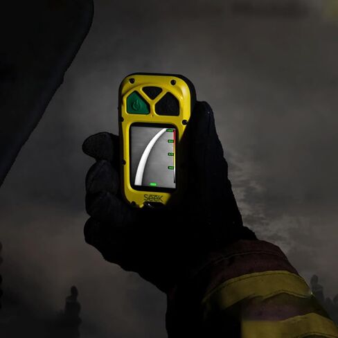 Seek Thermal - كاميرا حرارية FirePRO 200، كاميرا حرارية محمولة عالية الدقة 200 × 150 ومصباح LED، تصوير درجة الحرارة 25 هرتز، تصوير حراري لرجال الإطفاء والمستجيبين للطوارئ in Kuwait