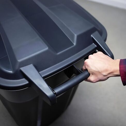 32 Gallon Wheeled Heavy Duty Plastic Garbage Can with Attached Lid – Smooth-Rolling Wheels, Reinforced Base for Patio, Garage, Yard & Indoor Use in Saudi Arabia