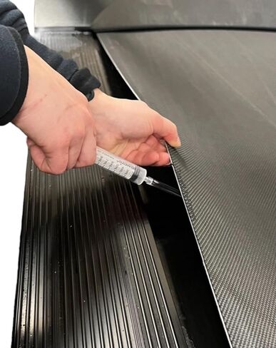 TreadLife Fitness 100% Silicone Treadmill Lubricant - Easy to Apply Syringe - Instructions - Made in USA in Saudi Arabia