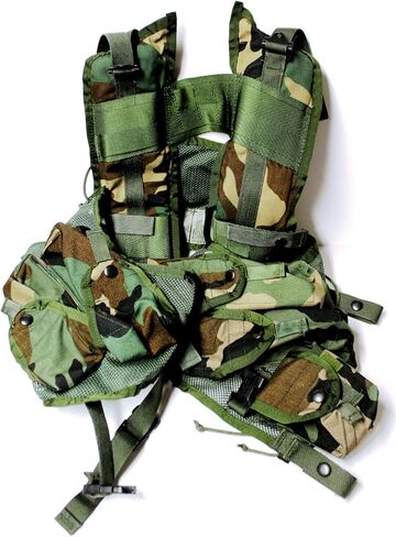US Military Woodland Camo Tactical Vest with 6 Pockets NEW in Kuwait