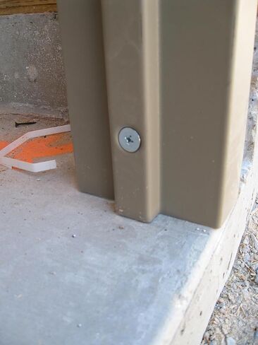 Simpson Strong-Tie SL37300H Sleeve-All 3/8 in. x 3 in. Hex-Head Sleeve Anchor (50-Qty) in Saudi Arabia
