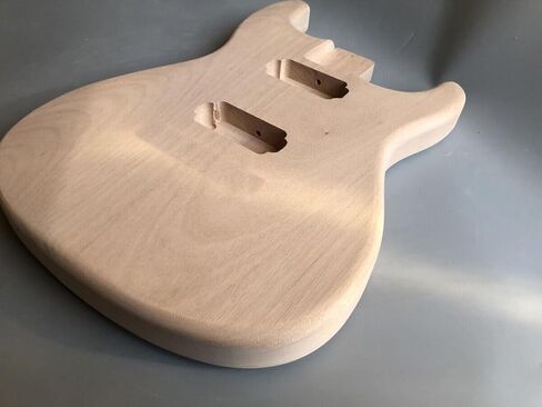 Generic جيتار كهربائي من الماهوجني مشروع فارغ غير مكتمل لاستبدال جسم الجيتار (نموذج 1) in Kuwait