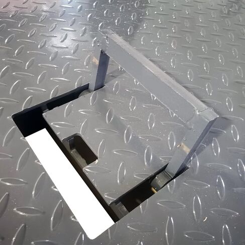 INTSUPERMAI Steel Dock Plate 6000kg/13200lbs Capacity 78.74" L x 59.06" W x 6.3" H Heavy Duty Loading Ramp Dock Board Steel Pallet Jack Loading Dock Plate Ramps for Warehouse Truck Port Logistics in Kuwait