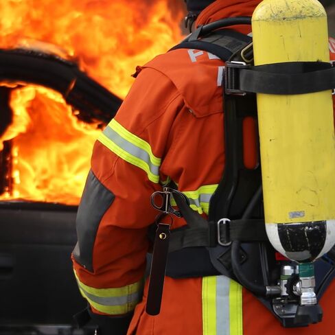 4 Pcs Quick Release Shackle Firefighter Accessories Stainless Steel Fixed Snap Shackle for SCBA MASK Marine Grade Lanyard for Rigging in Kuwait