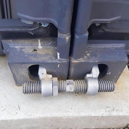 2 مشبك تركيبات جسر حاوية الشحن - 260 مم/280 مم، مشبك لولبي مجلفن لتوصيل حاويات 20/40 قدم (280 مم) in Kuwait