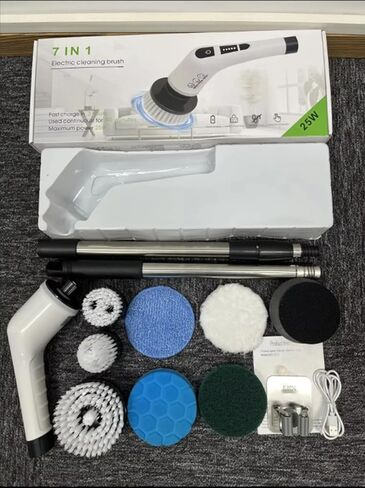 فرشاة تنظيف كهربائية 7 في 1 مع مقبض طويل قابل للتمديد، فرشاة تنظيف لاسلكية مع 7 رؤوس فرشاة قابلة للاستبدال لبلاط الأرضيات والحمام وحوض الاستحمام والزجاج والسيارة in Kuwait